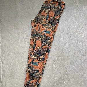 LulaRoe Tall & Curvy  leggings